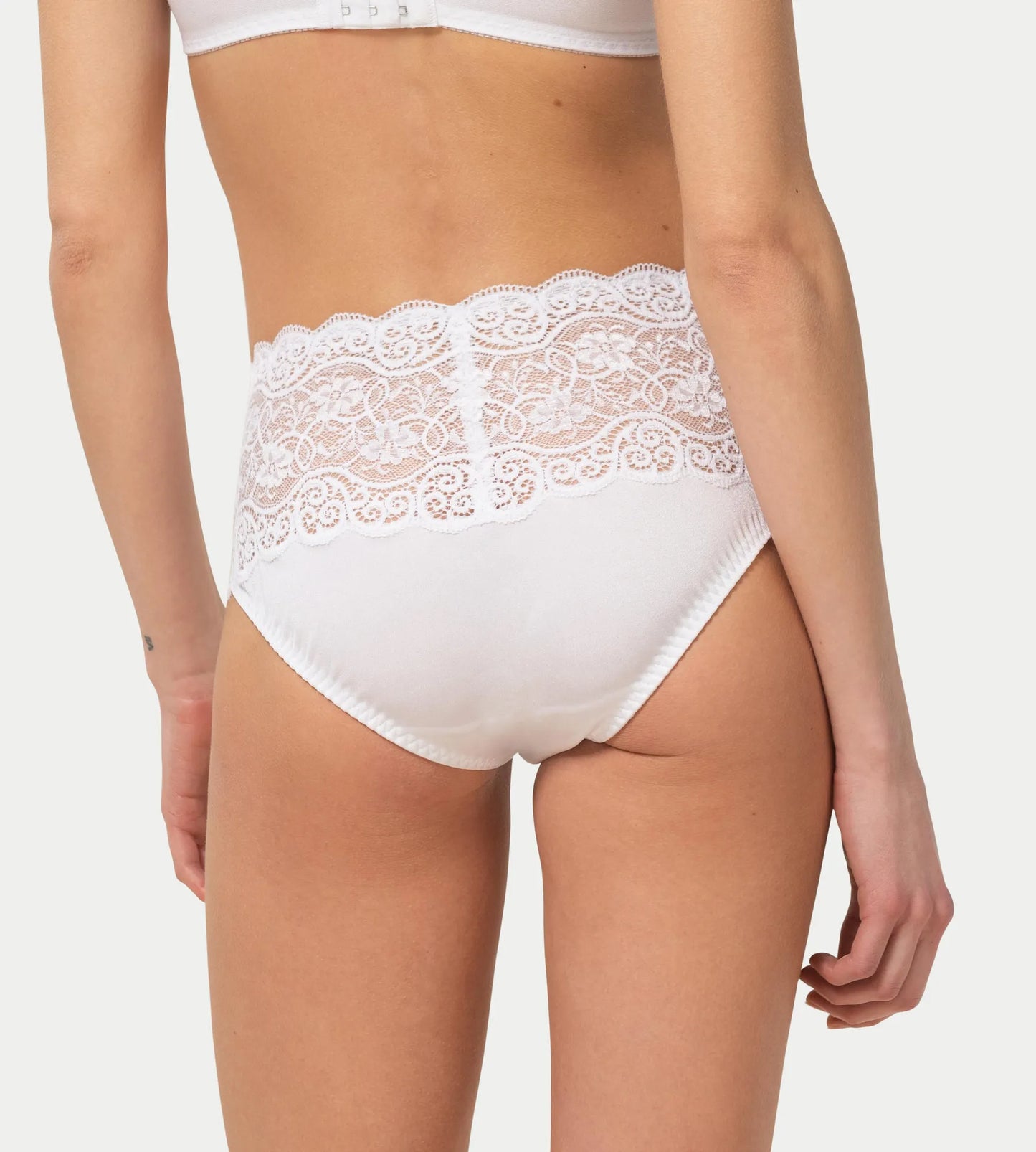 Triumph Amourette Maxi