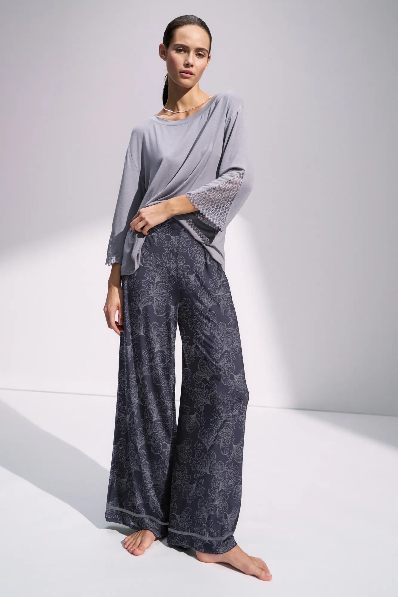 Triumph Aura Spotlight Top