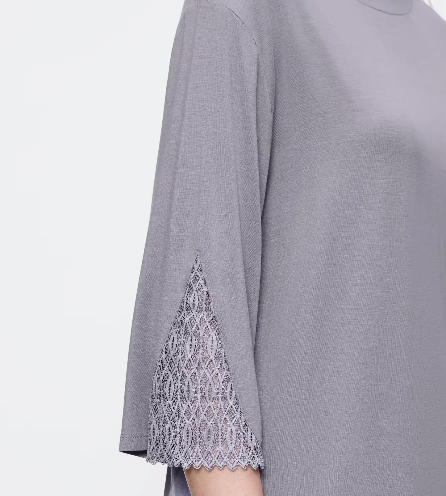 Triumph Aura Spotlight Top