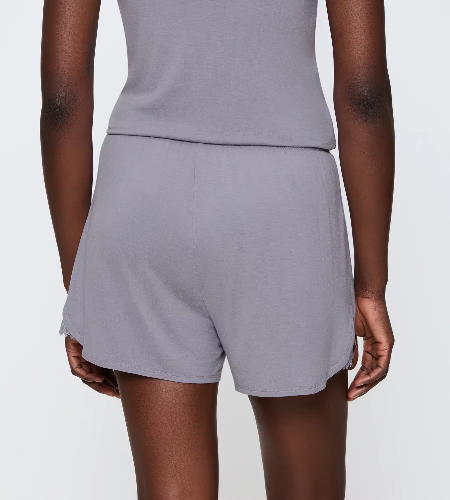 Triumph Aura Spotlight Short