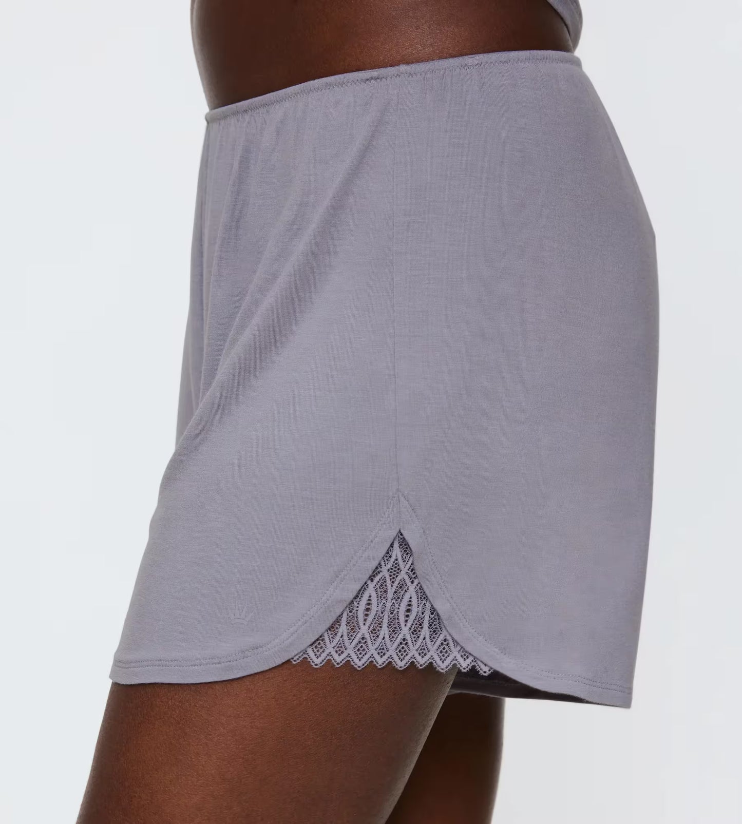 Triumph Aura Spotlight Short