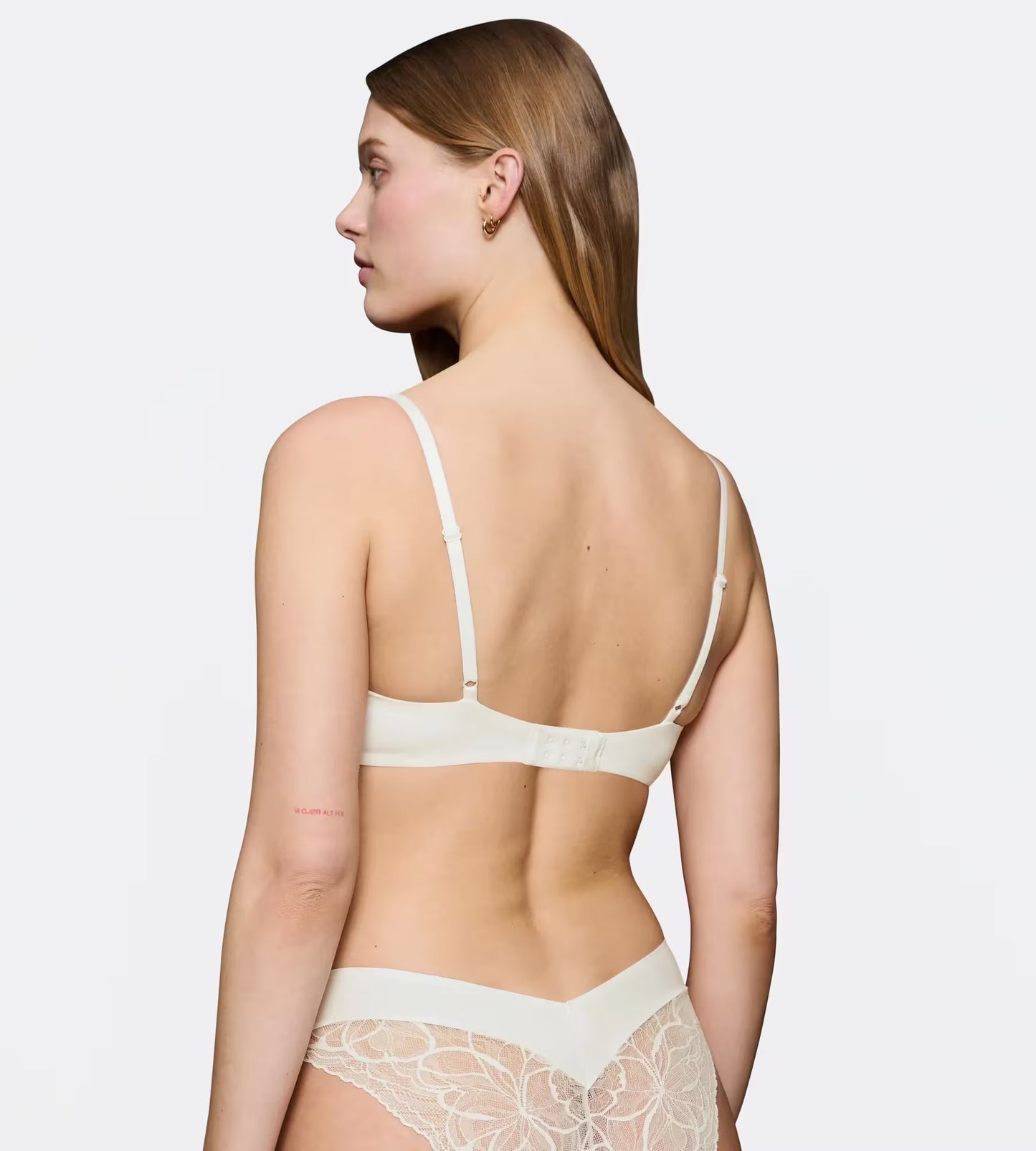 Triumph Body Make-Up Illusion Lace Dirndl