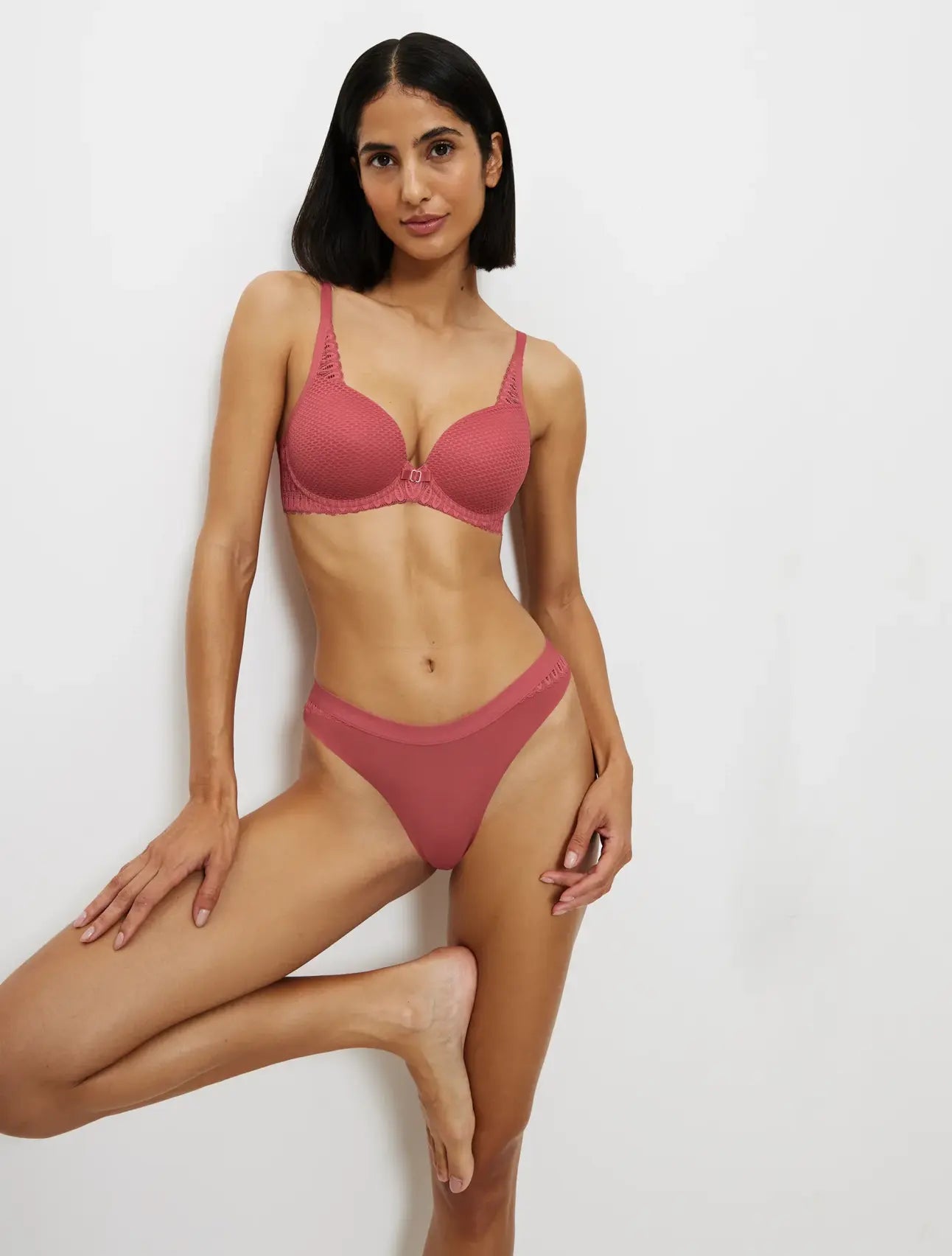 Triumph Aura Spotlight T High Leg String