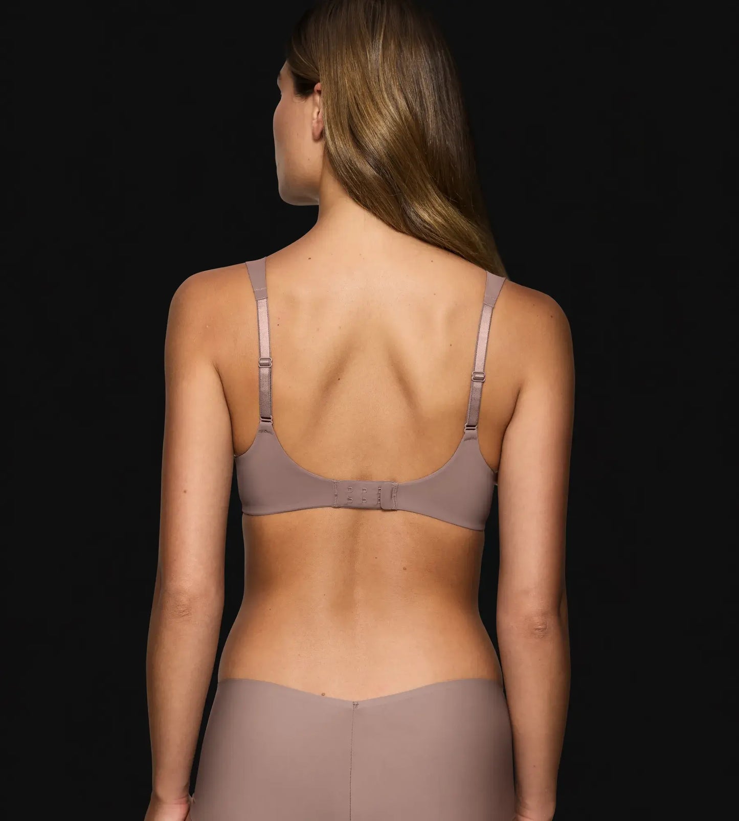 Triumph Body Make-up Illusion WP