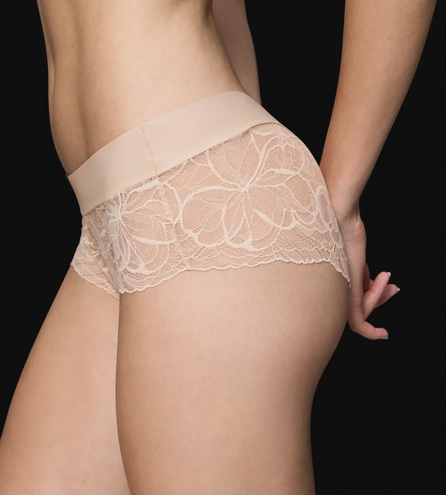 Triumph Body Make-up Illusion Lace Shorty