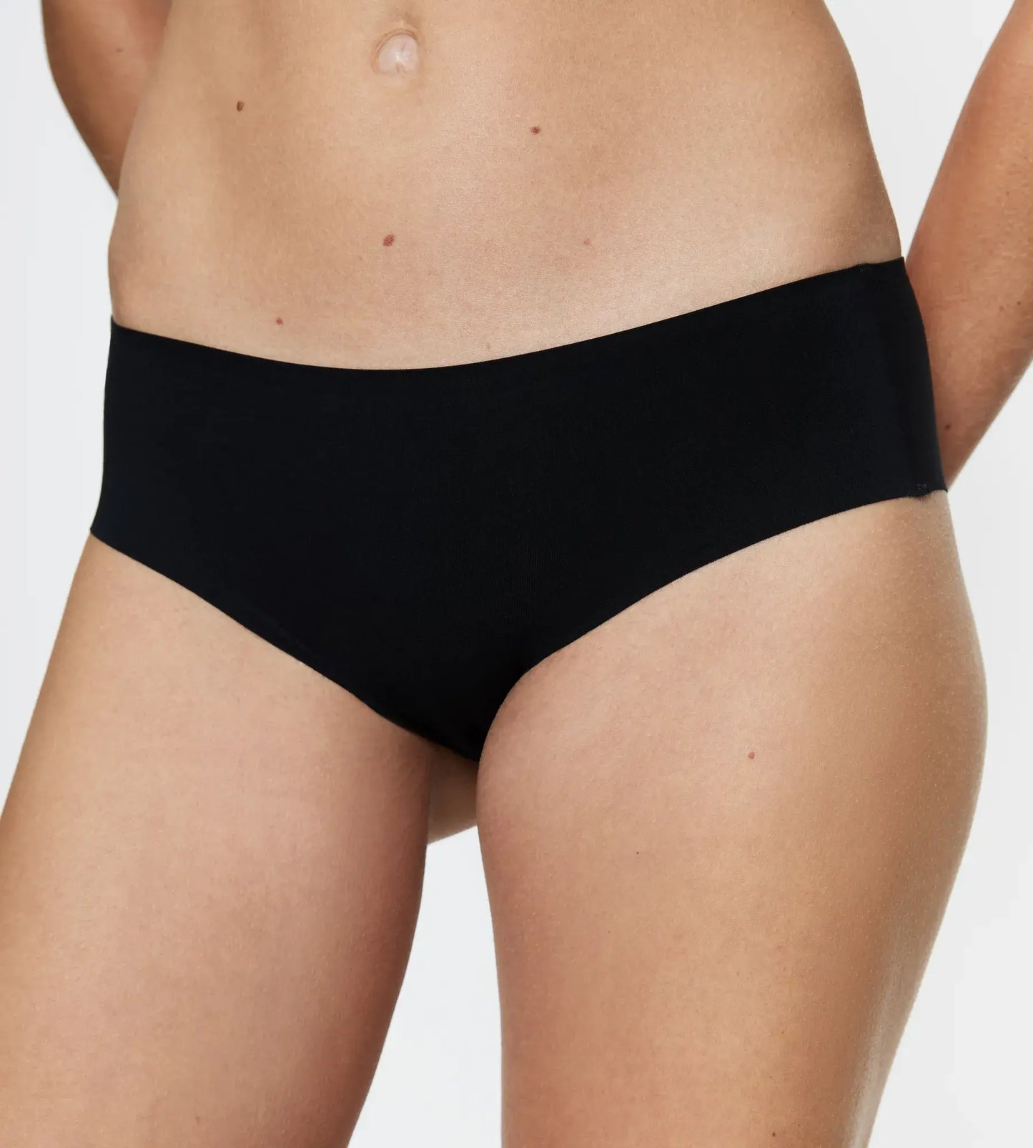 Triumph Smart Invisible Hipster