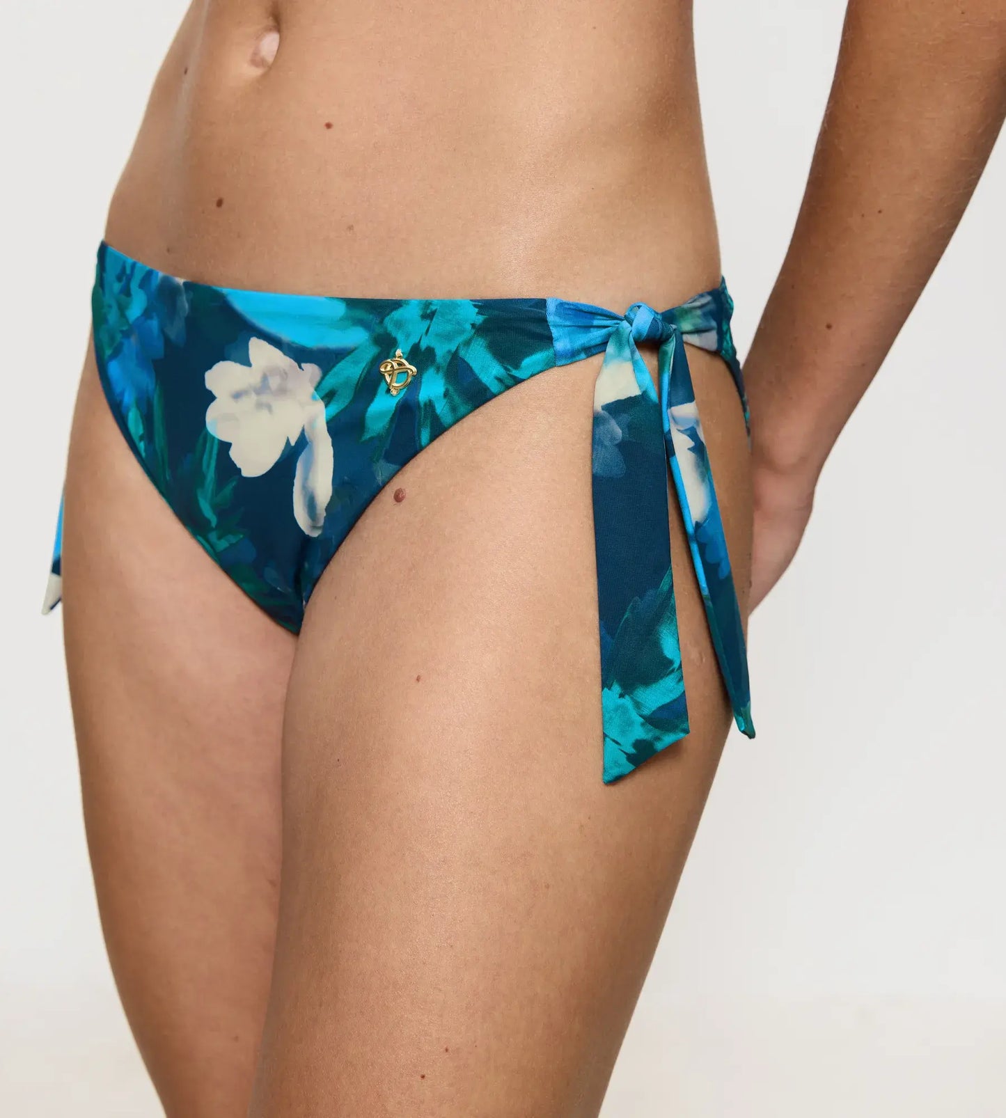 Triumph Summer Fleur Tai