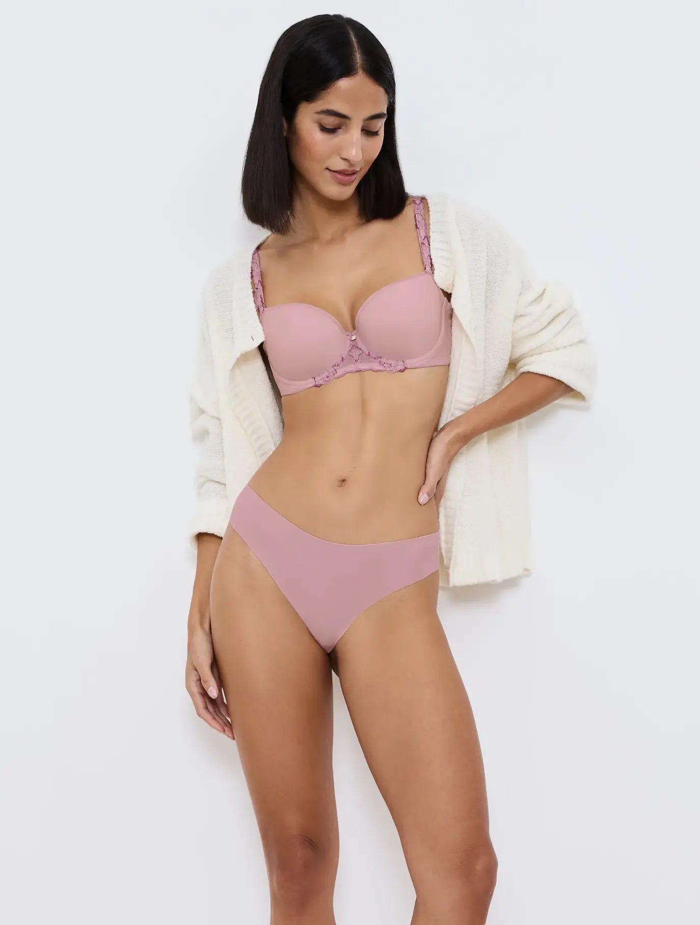Triumph Smart Invisible Tai