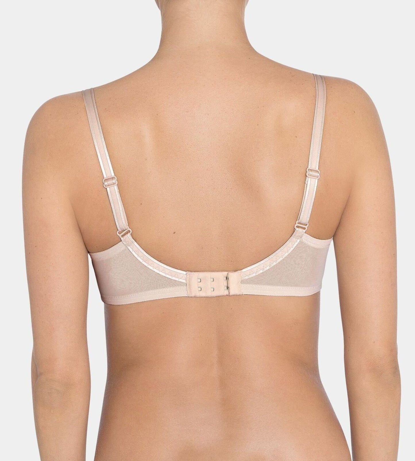 Triumph Beauty-Full Essential WP