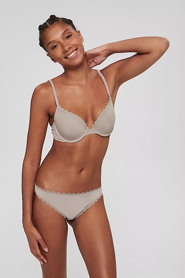 Esprit Feminine 311 melltartó