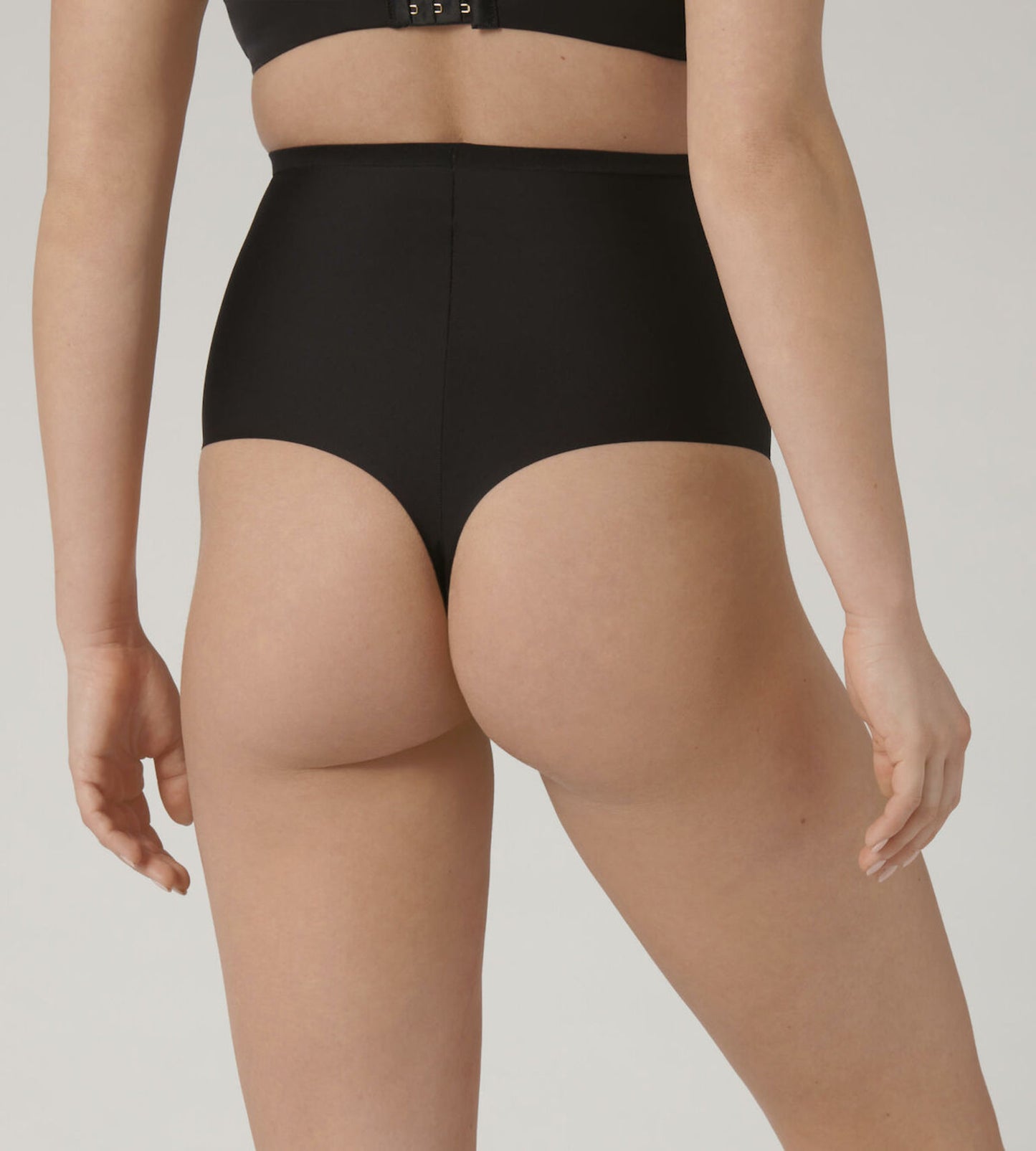 Triumph Shape Smart Highwaist String