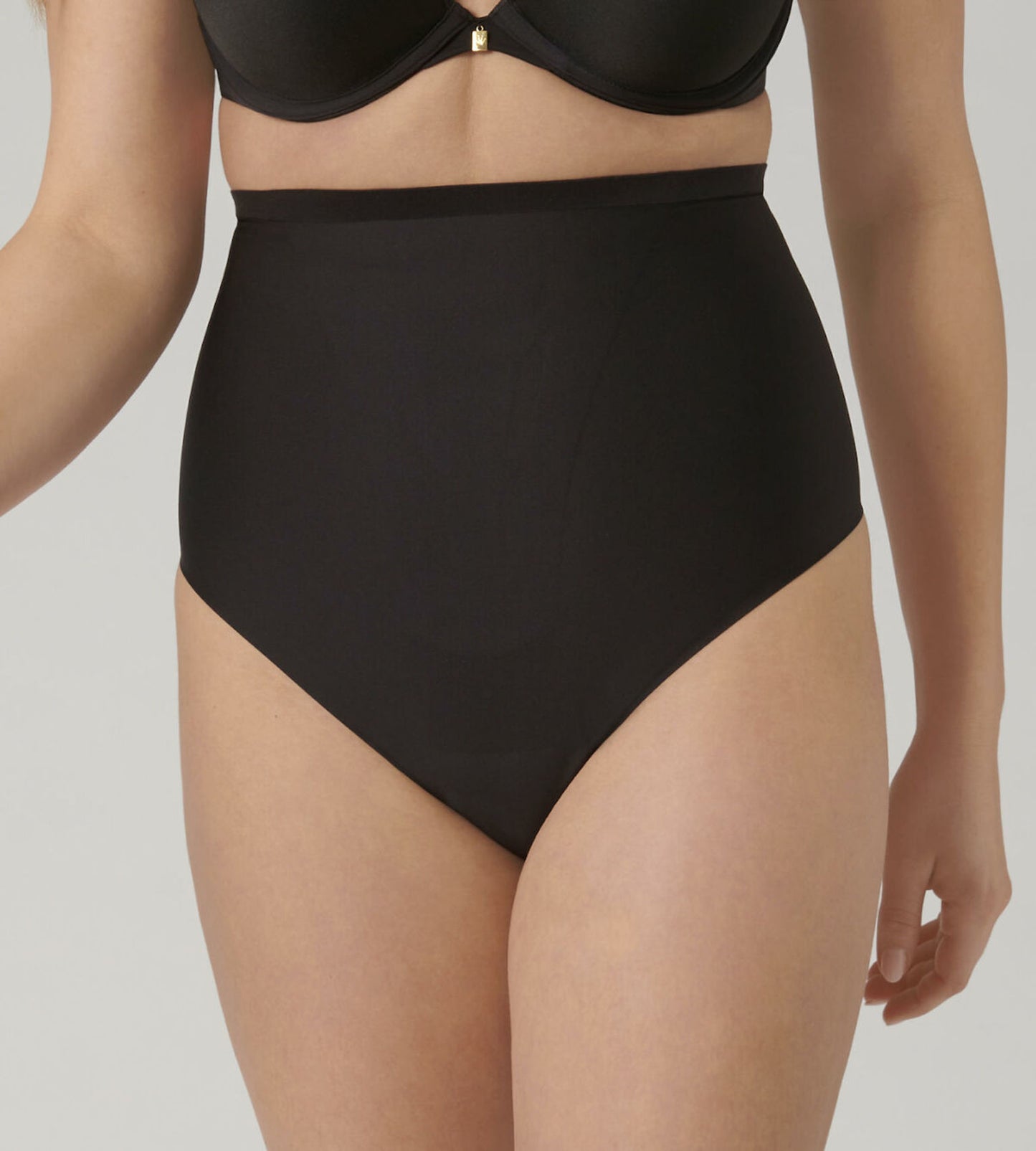 Triumph Shape Smart Highwaist String