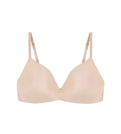 Triumph Body Make-Up Essentials P 01