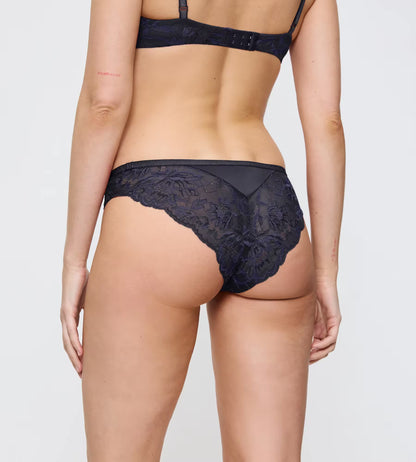 Triumph Amourette Charm T Brazilian01