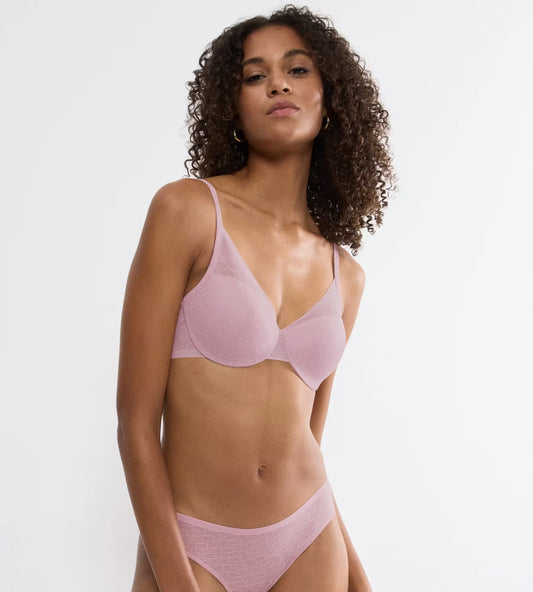 Triumph Signature Sheer WHP