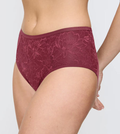 Triumph Amourette Charm T Maxi02