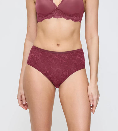 Triumph Amourette Charm T Maxi02